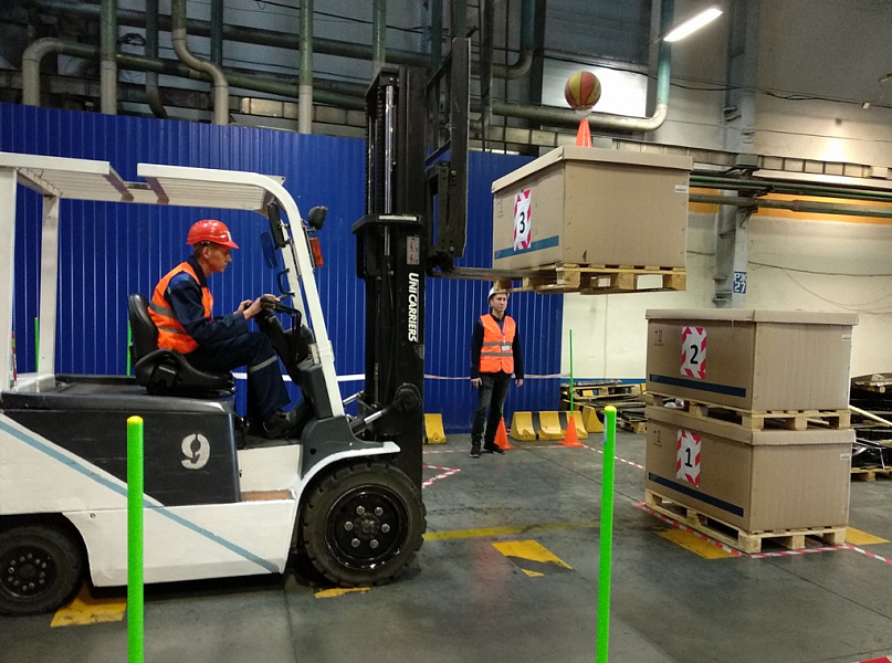 Конкурс профмастерства среди водителей погрузчика