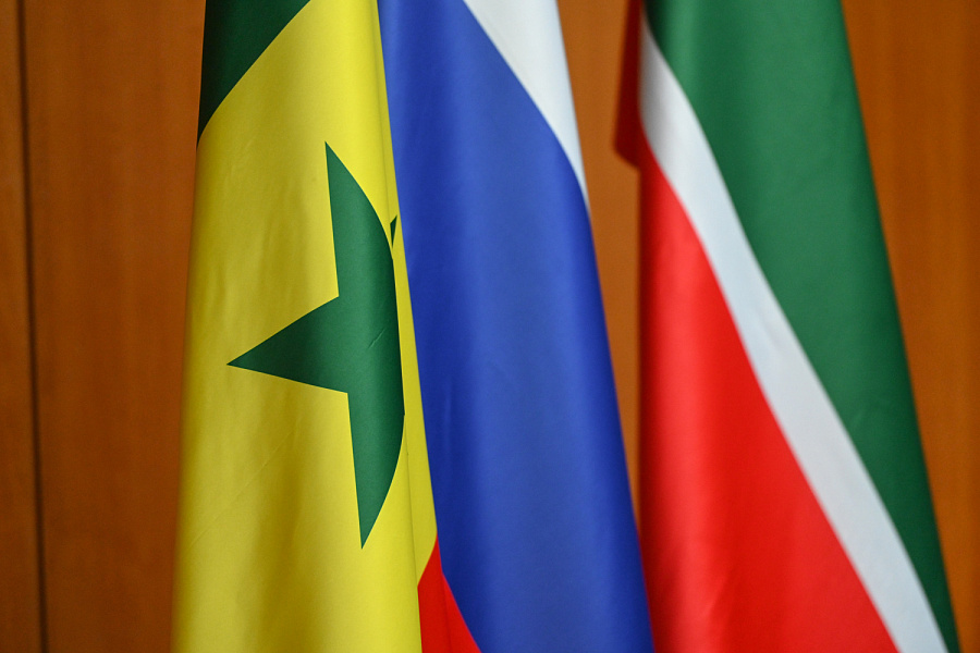 Представители «КАМАЗа» посетили Сенегал